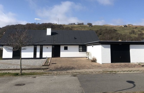 Frederikshavn Villa | Housing by the sea 146 m2 tel. 22535532
