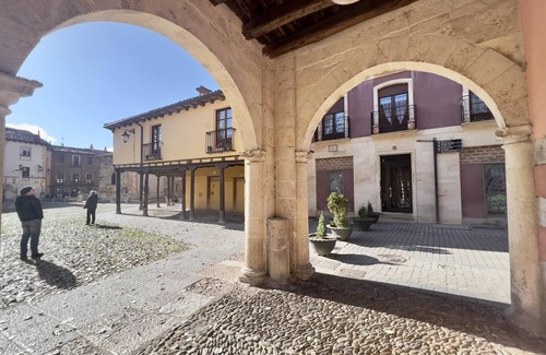 Old Town Apartment | Housing León- Juan II