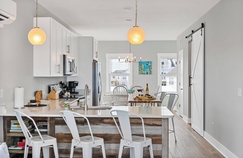 Surf City House | How Y'all Dune -Unit A- Prime Beach Location- Pet Friendly
