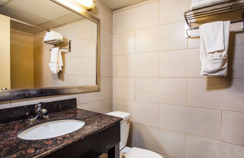 North Plainfield Hotel | Howard Johnson by Wyndham North Plainfield