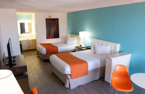 Clearwater Hotel | Howard Johnson by Wyndham Clearwater - Dunedin
