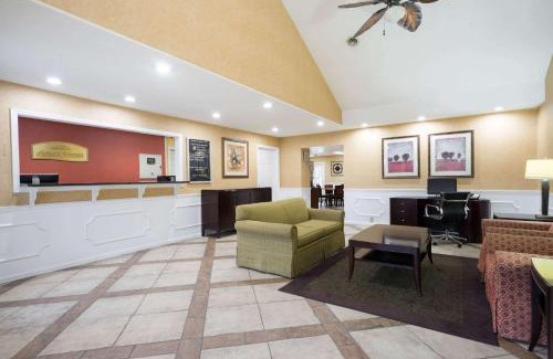 Dalton Hotel | Howard Johnson by Wyndham Dalton