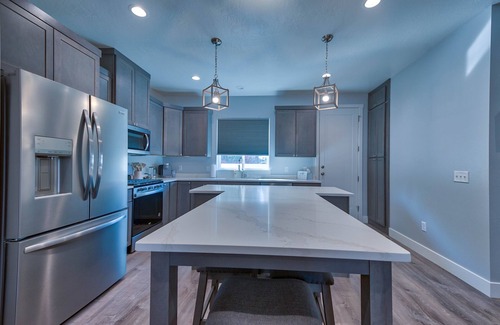 Cody House | -:- Howdy Hideaway -:- Modern New Construction - 4BR+