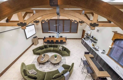 Cactus Acres House | HÓZHÓ Luxe | Lazy River | Indoor Pickleball