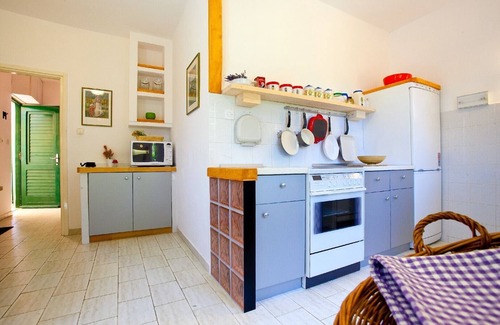 Sutivan Villa | Beautiful Dalmatian style villa with magnificent garden