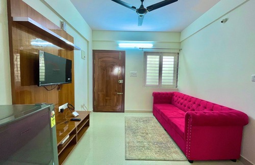 Sector 2 Apartment | Hsr Lodestone By Newstays
