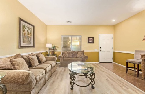 Sheely Farms Apartment | HTC - 2103 N 94th Glen (6B)