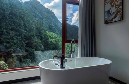 Wulingyuan Hotel | Huagu Jianzhu Guesthouse Zhangjiajie