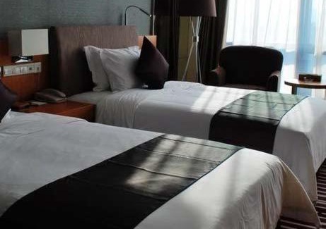 Huaqiang North Hotel | Huaqiang Plaza Hotel Shenzhen, Enjoy Complimentary Mini Bar & Night Snack, Add breakfast - enjoy complimentary afternoon tea