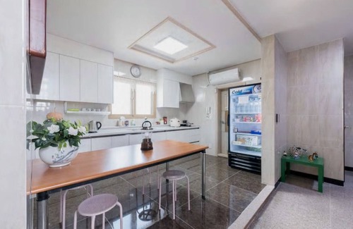 Unseo-dong House | Hub Guest House