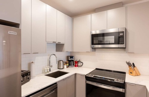 Revelstoke Apartment | Huckin' Harry's Summa