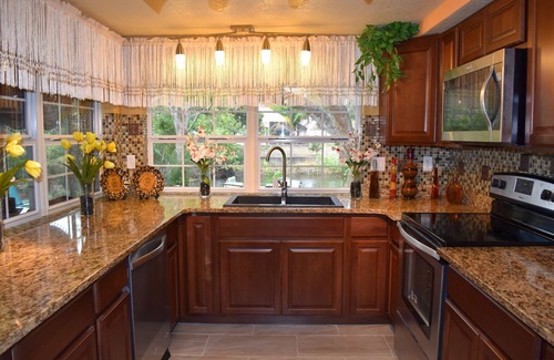 Bayonet Point House | Hudson Waterfront Home in Beacon Woods Community W/Access to Club Amenities