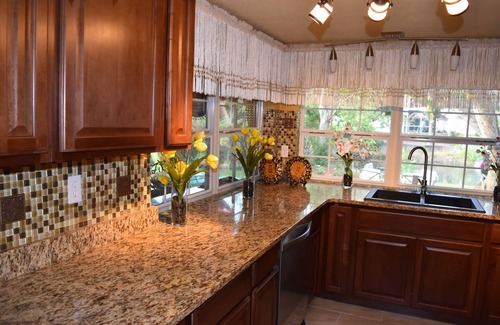 Bayonet Point House | Hudson Waterfront Home in Beacon Woods Community W/Access to Club Amenities