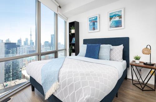 Bay Cloverhill Apartment | Huge 2BD 2BA with Sofa Bed and CN Tower VIew!