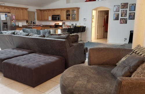 Loxahatchee Groves House | Huge! 5 Bdr 3 Bath country home on 5 acres, 18miles to the beach, 8 to polo cl
