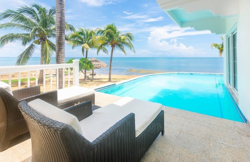 Lawson Rock Condo | Huge Beachfront condo with private pool at Lawson Rock 104