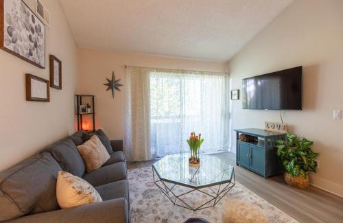 Ivey Ranch - Rancho Del Oro Apartment | Huge Oceanside Private 2BR Apartment-Pool-Gym-Spa