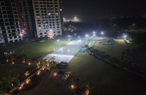 Noida Apartment | Huge Palatial Apartment on Express Way near Noida Expo