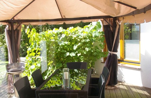 Wremen House | Huge vacation home with sauna and dyke view, 2 min. to the beach