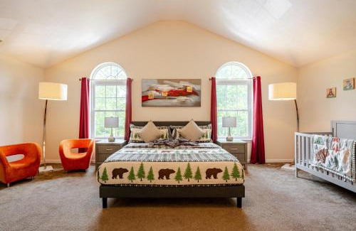 Long Pond Villa | Huge villa in the hearth of Poconos near all.