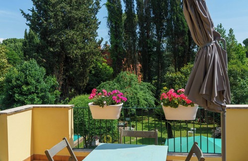 Quartiere XX Ardeatino Villa | Huge Villa with Swimming Pool in the heart of Rome