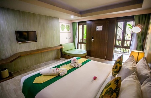 Ban Khlong Haeng Resort | Hula Hula Premier Romantic Villa (Included Breakfast)