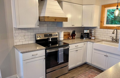 West Juneau Condo | Humble Halibut - Juneau Ocean Front Retreat Douglas Island - Juneau, Alaska