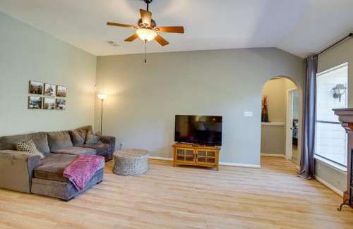 Kingwood House | Humble Home with Game Room, Near Deerbrook Mall!