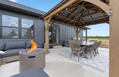 Ellison Bay House | Humbug Abode - located on beautiful 5 acres, minutes drive to Sister Bay