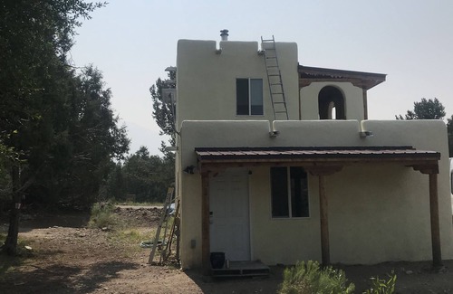 Baca Grande House | Hummingbird Hacienda - Beautiful unique house with a taste of wilderness