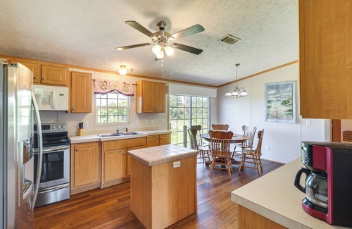 Avoca House | Hunt, Fish, Unwind: Countryside Escape in Texas!