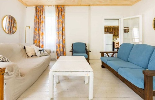 West Kill House | Hunter Mtn Country House 10-15 mins to Skiing, 5 mins to Top Hiking