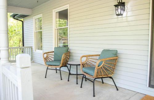 Morehead House | Hunter's Cove