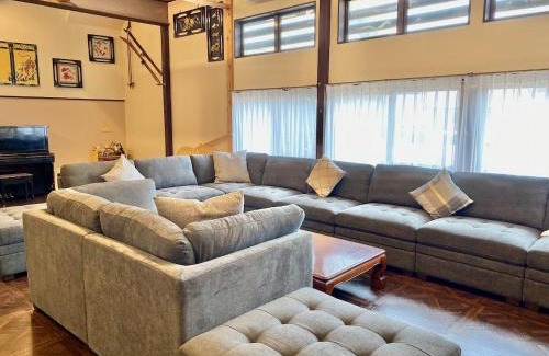 Iiyama House | Hunters Gate