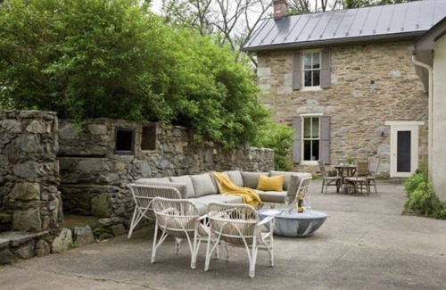 Middleburg House | Hunters Retreat with High Speed Internet