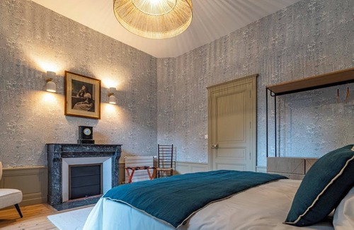 Richelieu Other | Hunting lodge in the park of the Château de Richelieu 14p