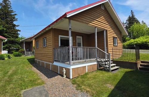 Hunts Point Cabin | Hunts Point 1-BR Coastal Retreat - Cottage # 6
