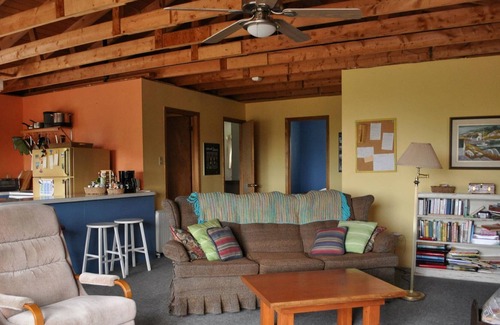 Hunts Point Cottage | Hunts Point Cabana: Ocean views, plenty of sandy beaches, golf & surf