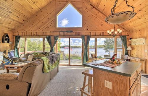 Pine Lake House | Hurley Lakefront Hideaway with Fire Pit and Dock!