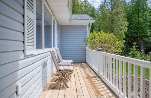 Lion's Head Cabin | Huron retreat near beach & pet friendly