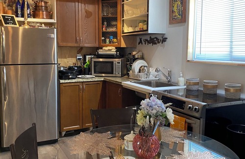 Ashfield-Colborne-Wawanosh Cottage | Huron waterfront cottage 8bed/4bath 20+guests/Hotub/2pets/outshower/beach.