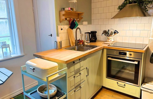 Berga House | Hus Boholt - Charming Swedish house for 2 persons with fireplace