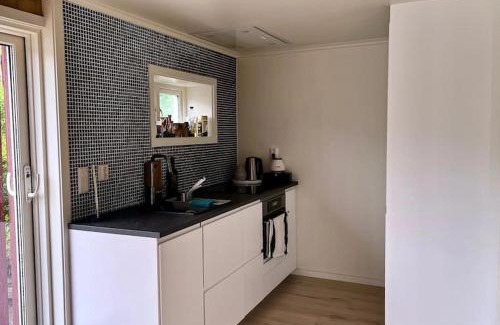Valsoyfjord House | Hus ved Valsøyfjorden