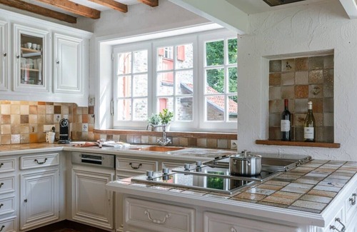Jabbeke House | Huswell - Authentic Villa 'Amore' located near Bruges
