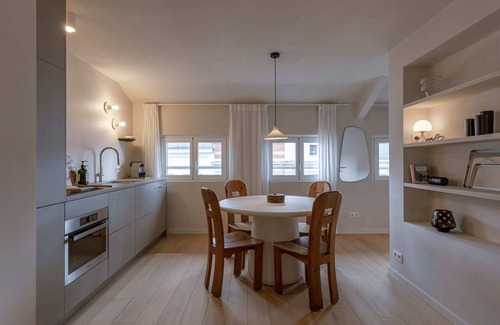 Zurenborg Apartment | Huswell - Getaway for two in the heart of Antwerp