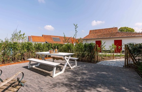 Sint-Kruis House | Huswell - House at ranch between Bruges and Damme