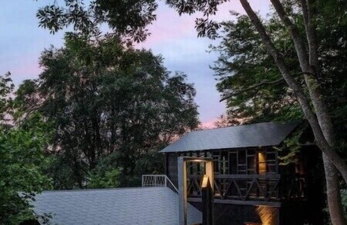 La Roche-en-Ardenne Cabin | Hutstuf - The Fox & private rooftop saunann