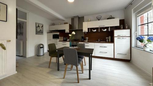 Hamswehrum House | Huus an`t Dörpsdiek