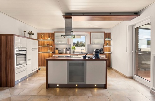 Eilsum House | Huus Sielblick on the canal