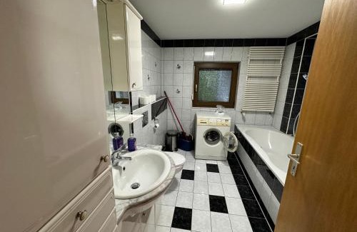Koenigsbronn Apartment | HW1 Drei Zimmer Wohung 80qm